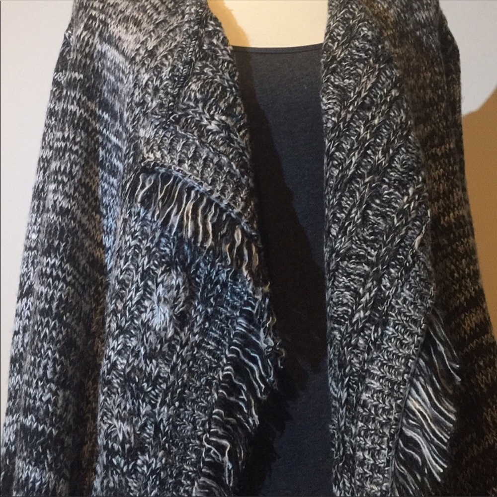 Heather Grey Open Cardigan Boho Fringe Brand NWT - Picture 2 of 8